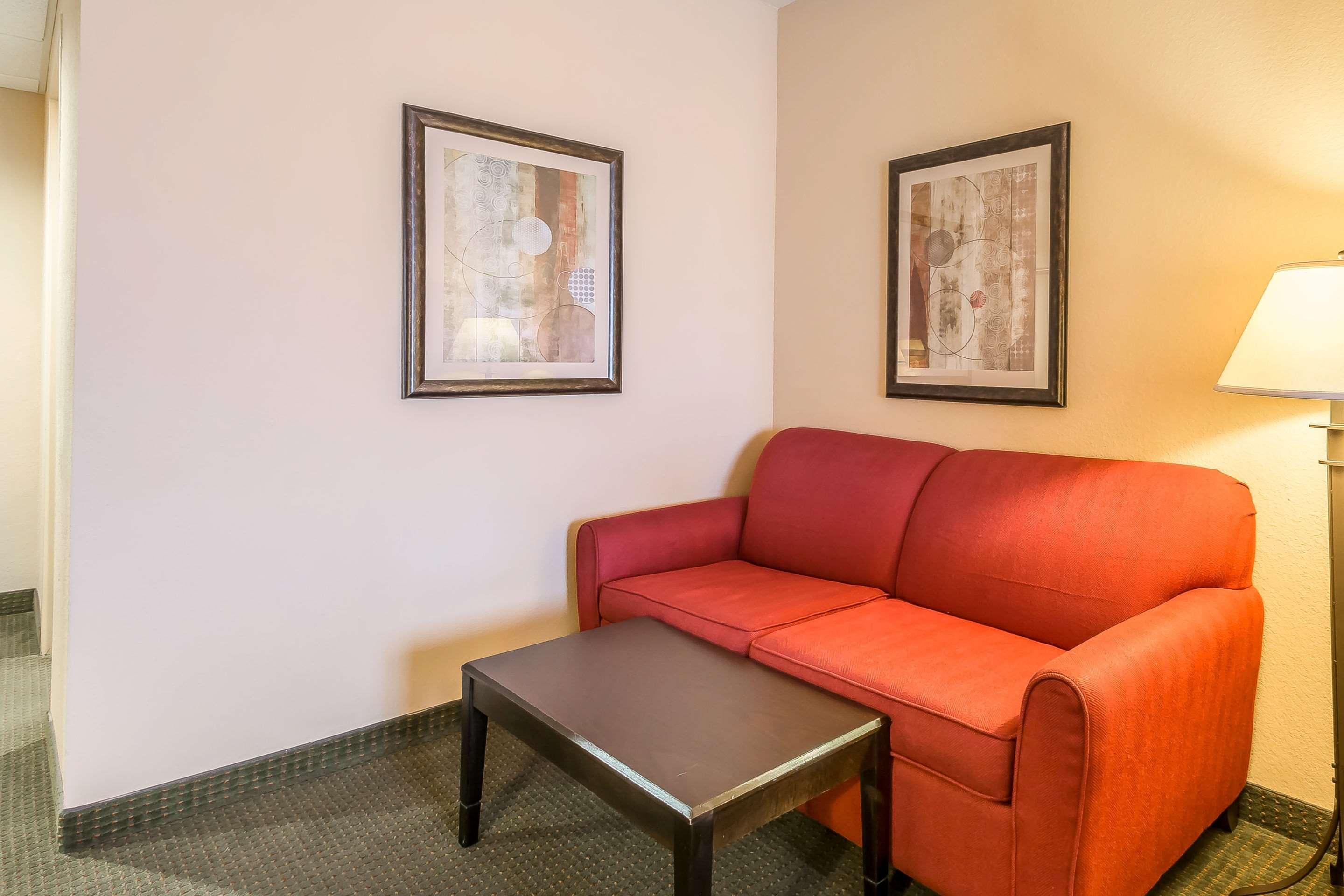Comfort Suites West Jacksonville Bagian luar foto