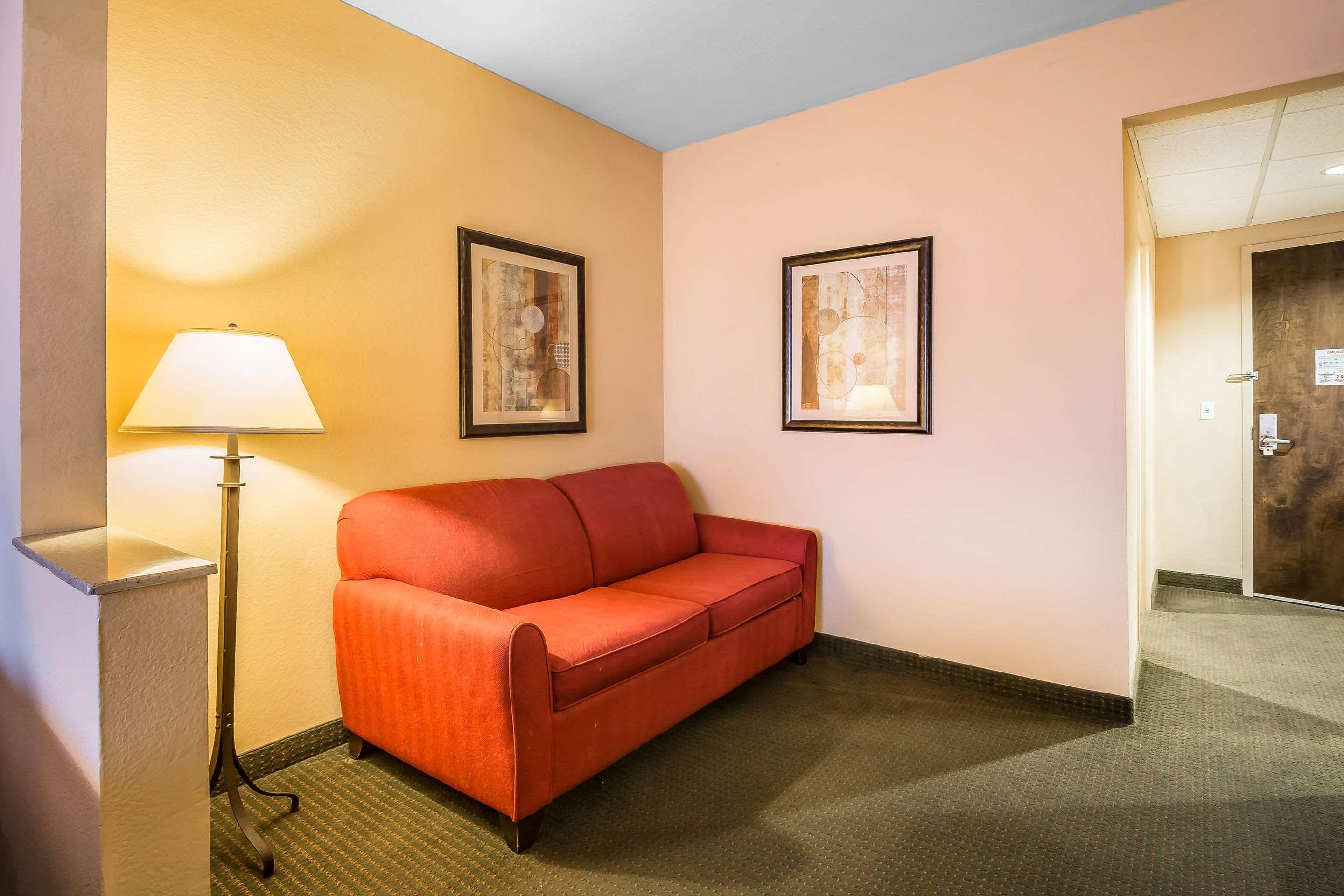 Comfort Suites West Jacksonville Bagian luar foto