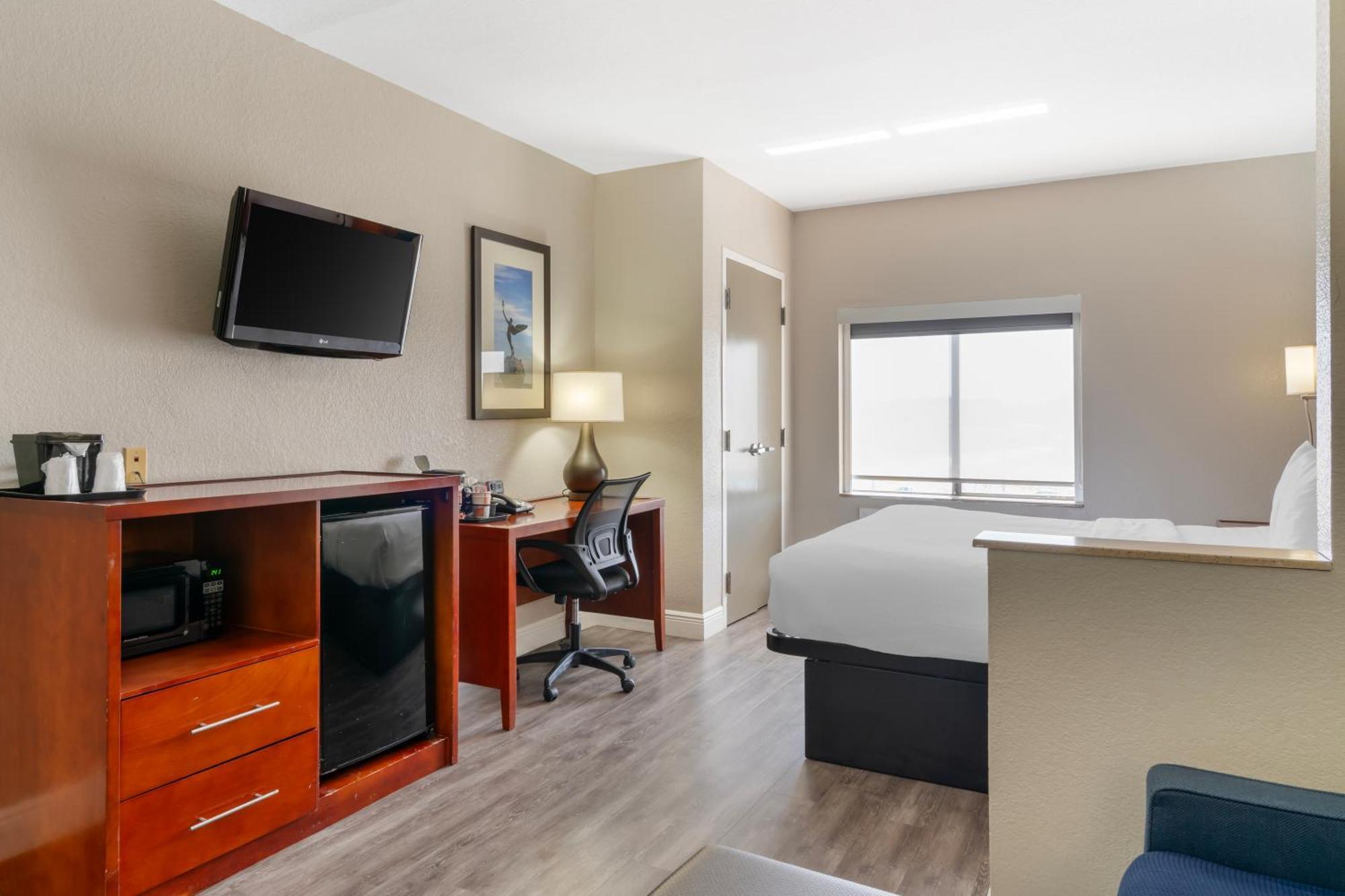 Comfort Suites West Jacksonville Bagian luar foto