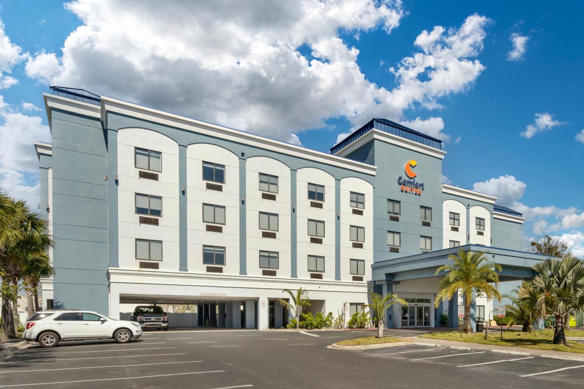 Comfort Suites West Jacksonville Bagian luar foto