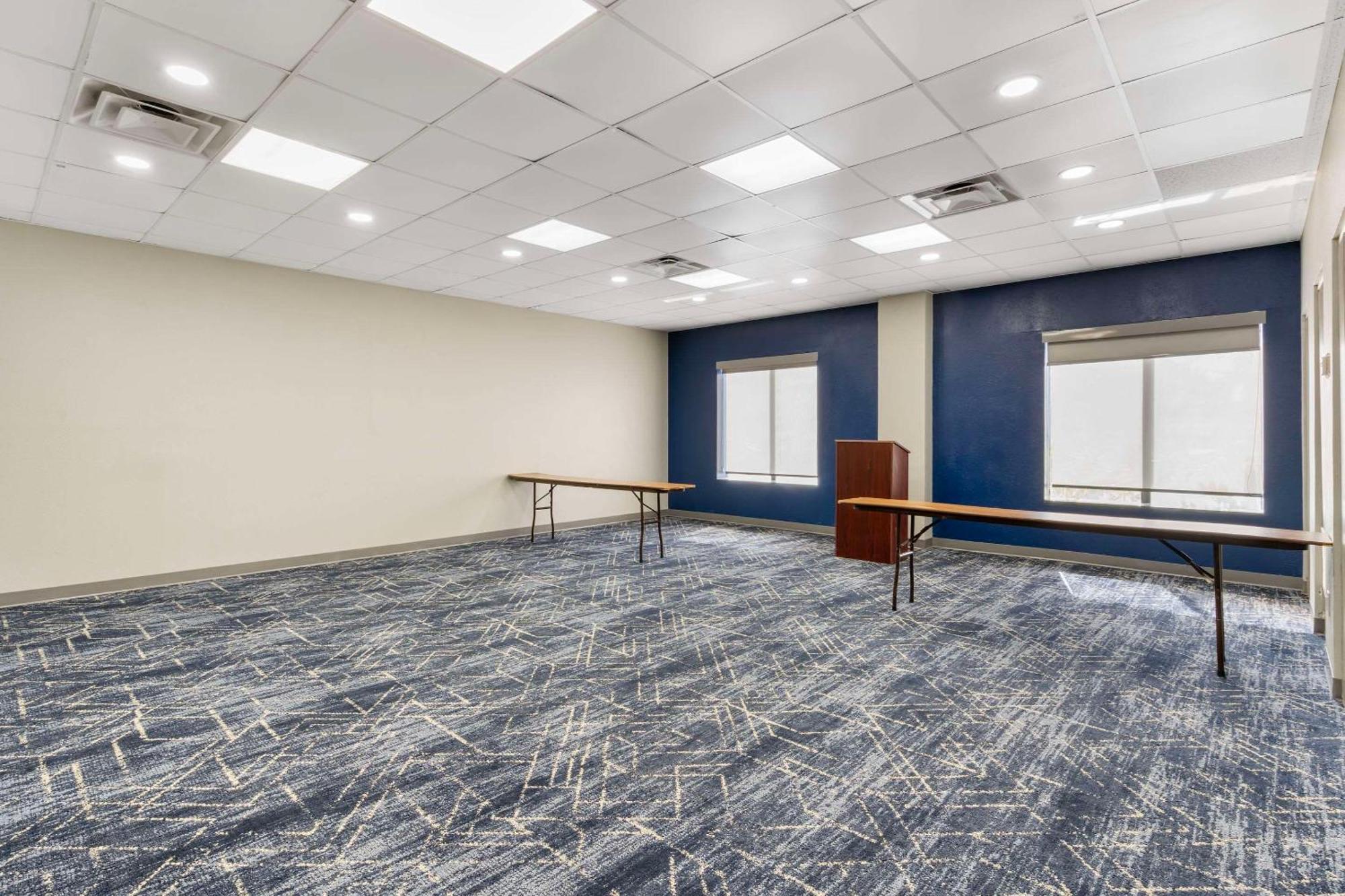 Comfort Suites West Jacksonville Bagian luar foto